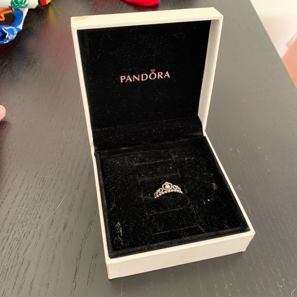 Pandora princess ring size 7
